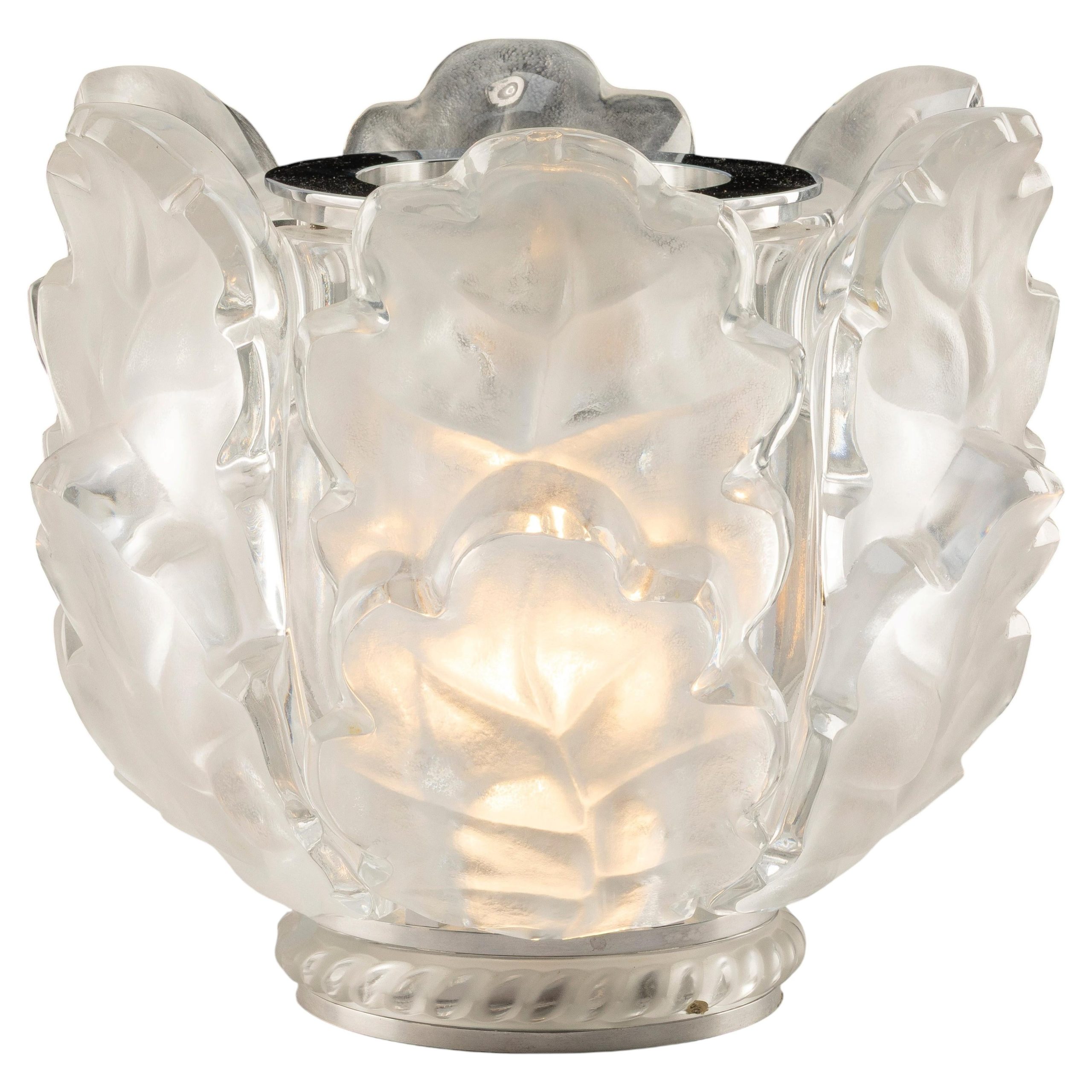 Lalique table lamp, model "CHENE"